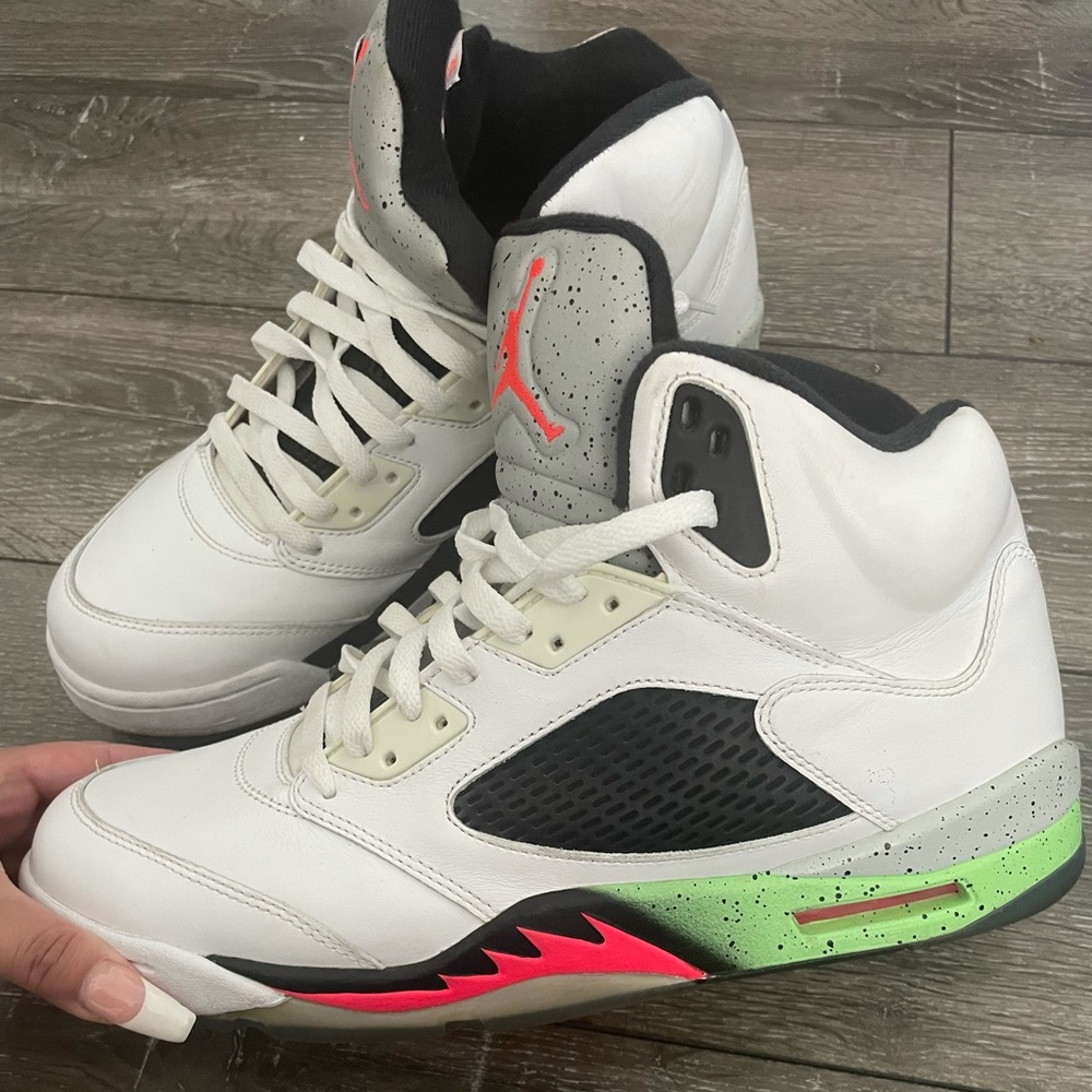 Jordan retro 5 poison green
